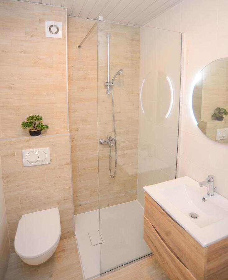 פודגוריצה Design Apartment Near Gorica Park מראה חיצוני תמונה